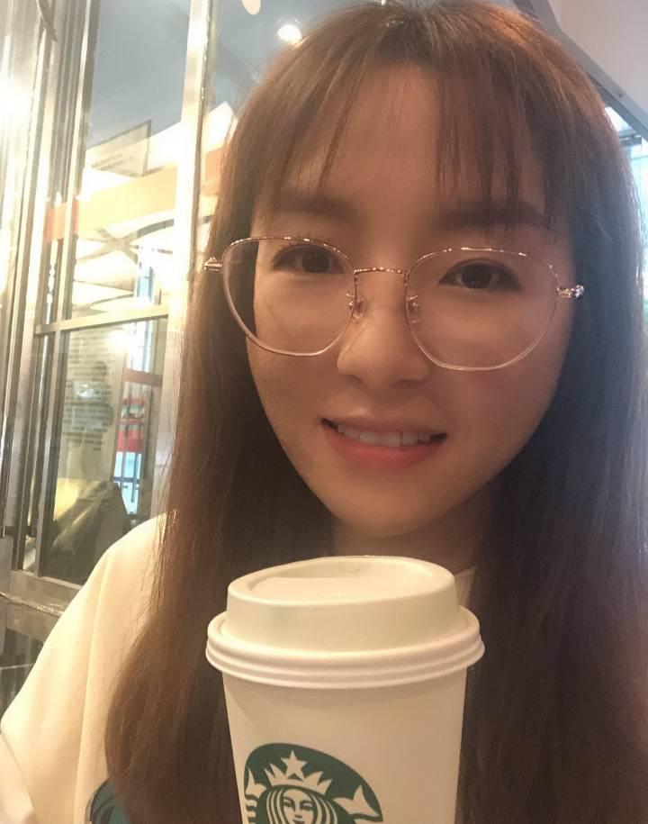 分享一个可爱的妹子 身材火辣